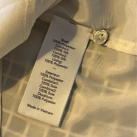 ELIZABETH And JAMES Elegant Cream Sleeveless Crop Top - Picture 10 of 14